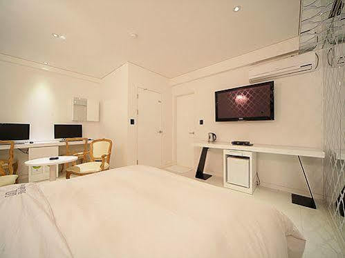 Sinchon Hotel GAEUL Seoul Exterior foto