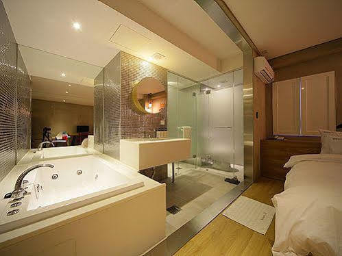Sinchon Hotel GAEUL Seoul Exterior foto